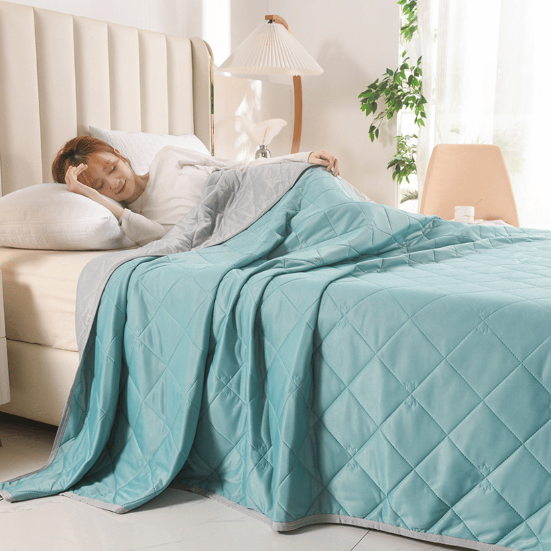 CoolMist Blanket cooling summer blanket with breathable SoySpring fibers and natural wormwood extract