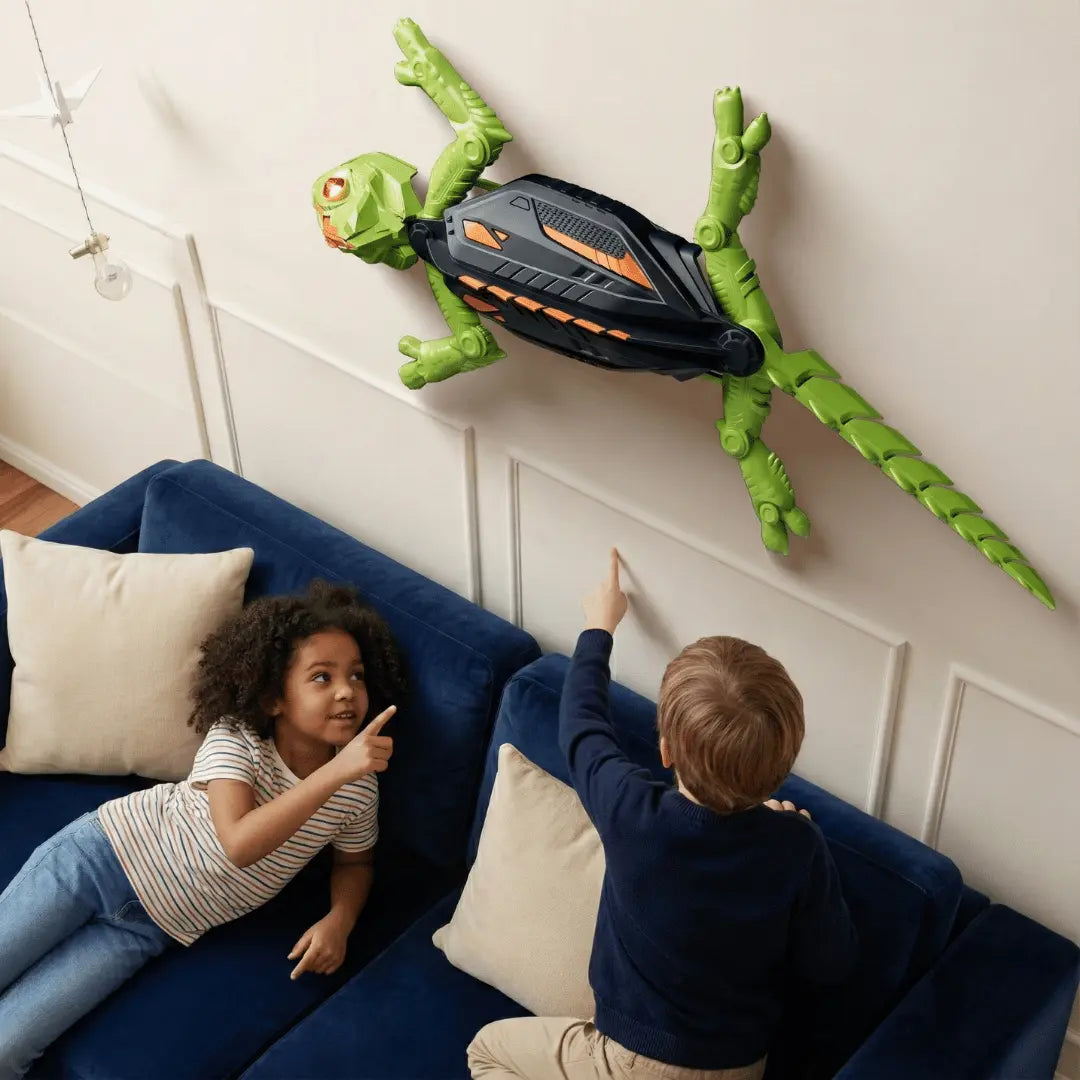 Wall Walking Gecko