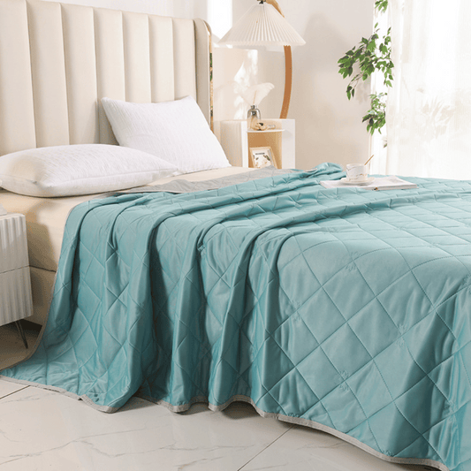 CoolMist Blanket cooling summer blanket with breathable SoySpring fibers and natural wormwood extract