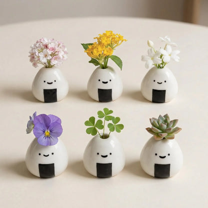 OniBuddy - The Minimalist Smile Vase